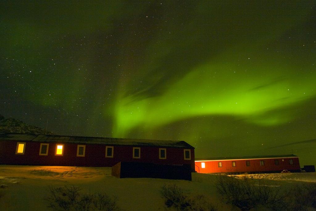 Old Camp Hostel Kangerlussuaq Bagian luar foto